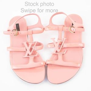 Used Louis Vuitton patent logo sandal sz7